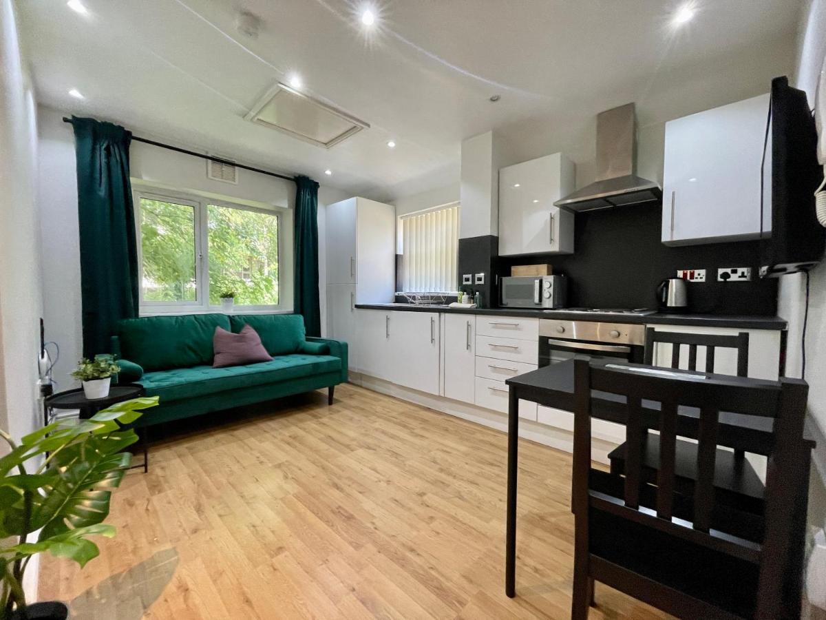 One Bedroom Apartment In City Centre Cardiff Exterior photo